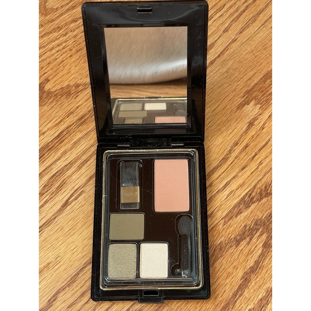 Lancôme‎ Makeup Palette Kaki Couture And Cedar Rose Blush